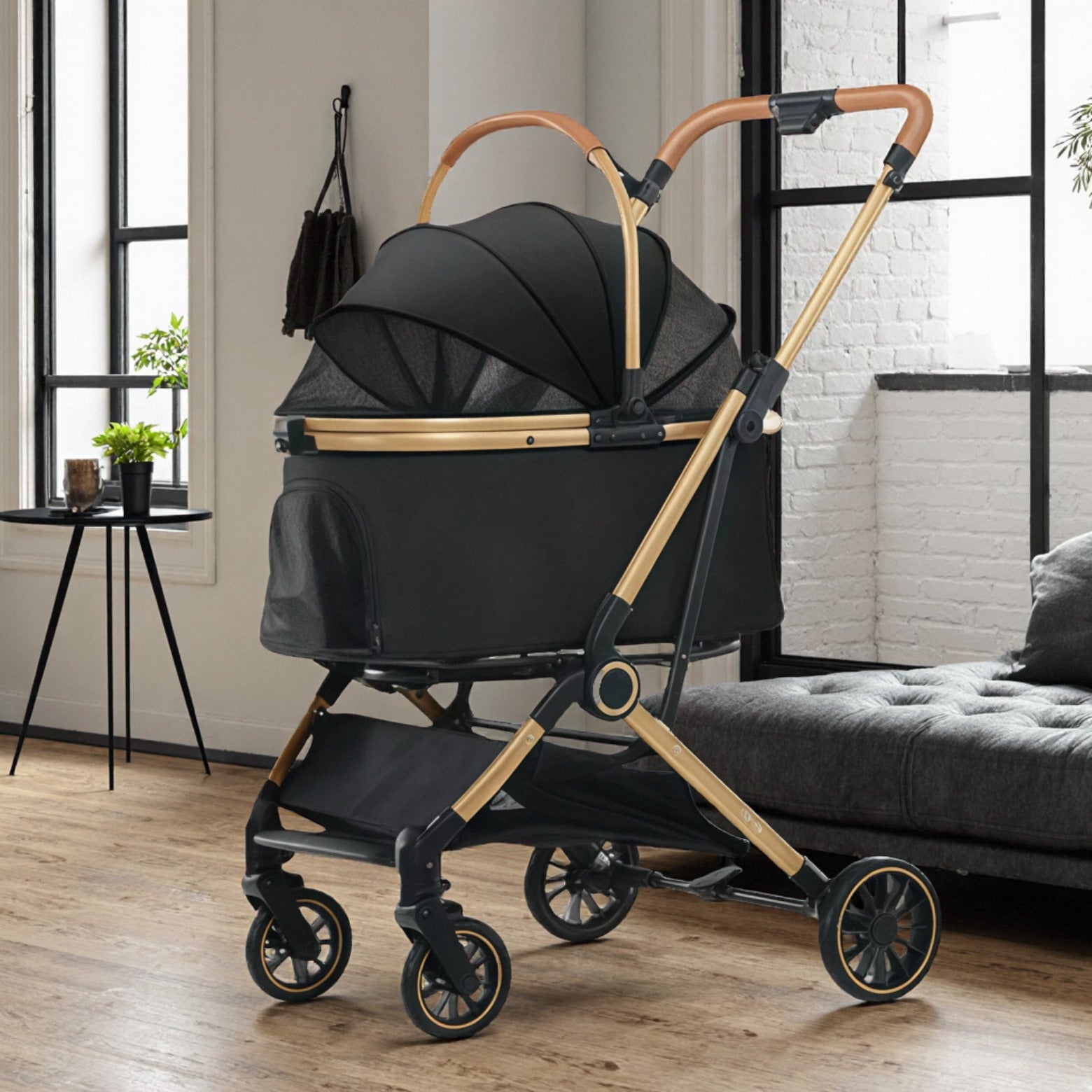 Pet travel gadget Lightweight aluminum tube body Durable oxford cloth Smoothly adapts to various road surfaces No need to worry about taking pets out!